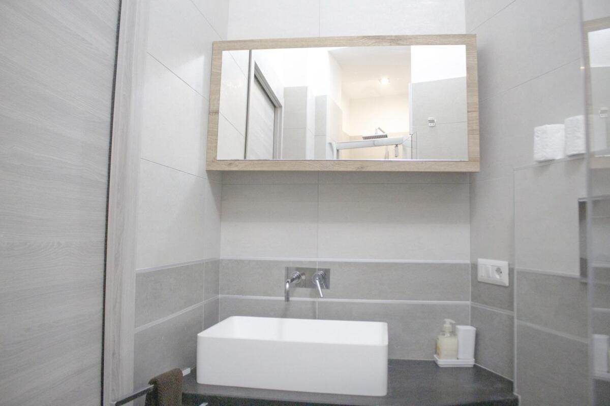Appartement 43 Piu Che 42 *
